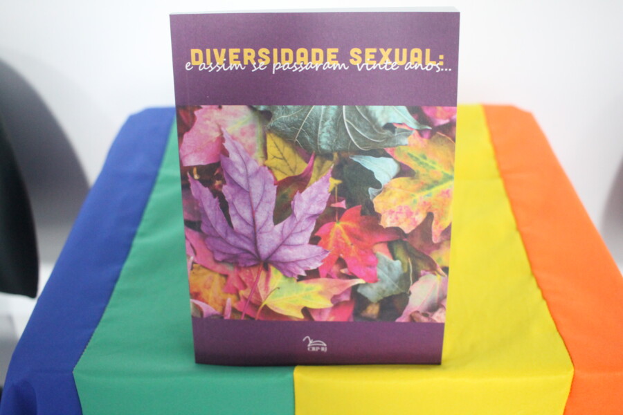 livro-psicologia-e-diversidade-sexual-assim-se-passaram-20-anos-e-lancado-no-crp-rj