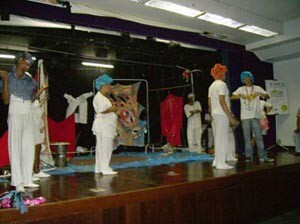 pirei-na-cenna-se-apresenta-no-terceiro-dia-de-mostra